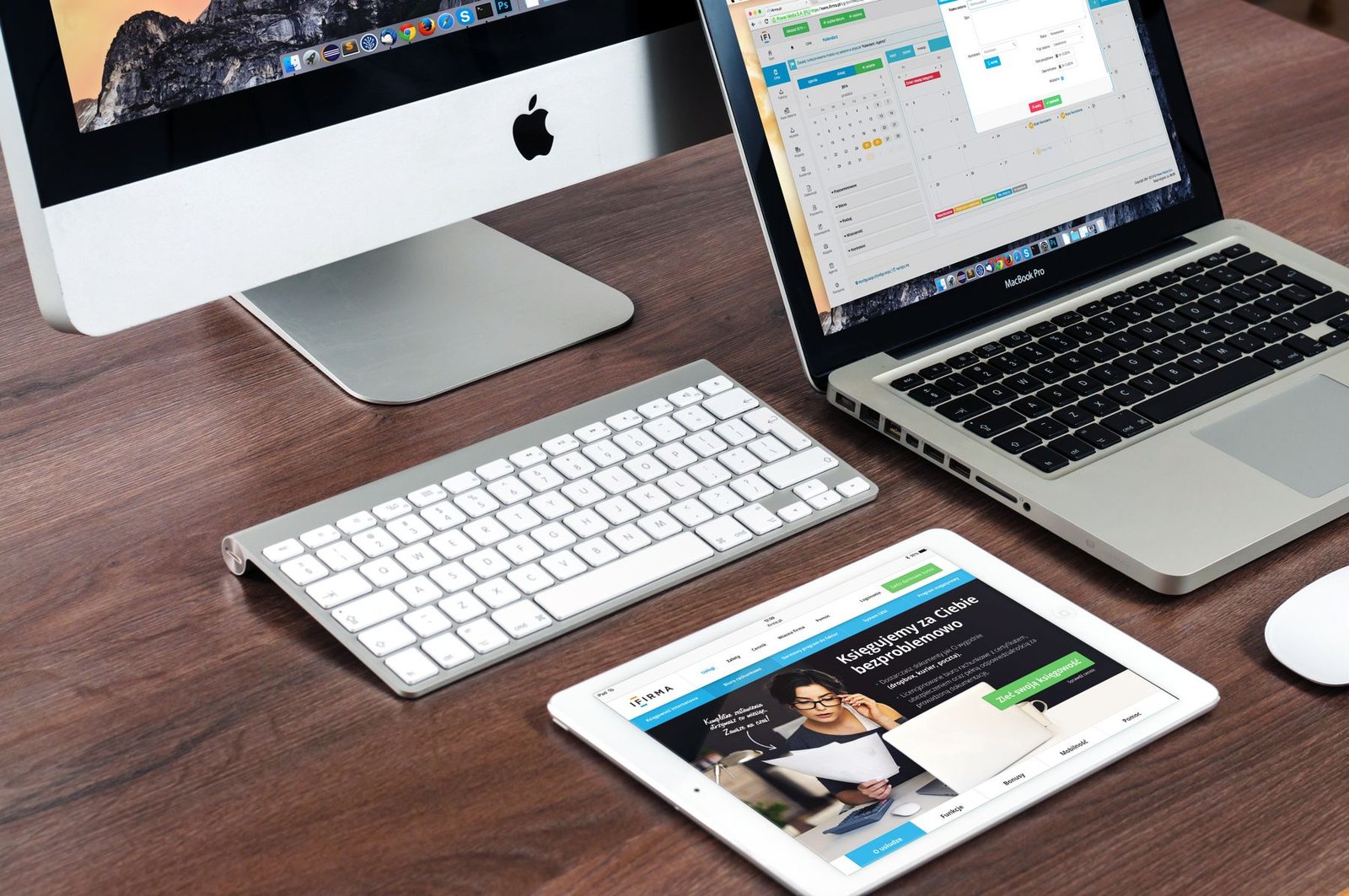 Espace de travail pour illustrer le collectif web Jidello au Havre